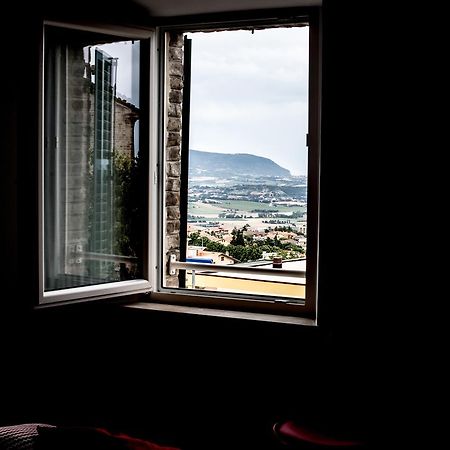 ホテル Calalanotte レカナーティ エクステリア 写真