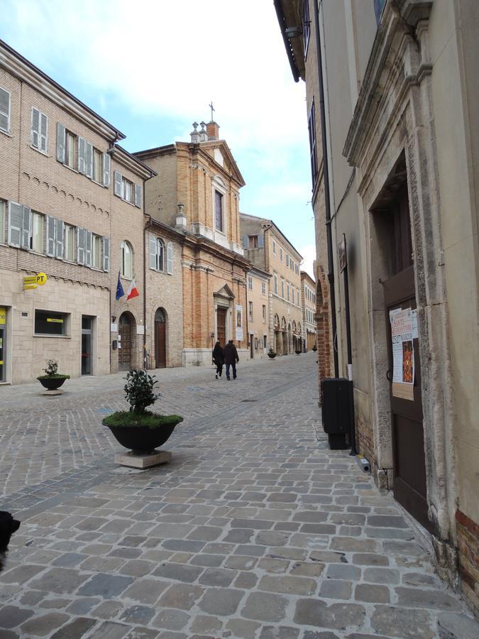 ホテル Calalanotte レカナーティ エクステリア 写真